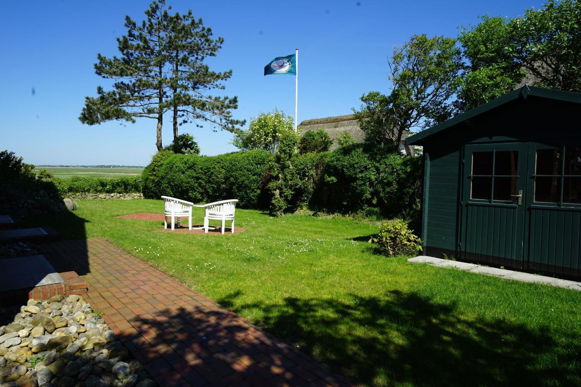 Apartment In Morsum Mit Garten Und Terrasse *